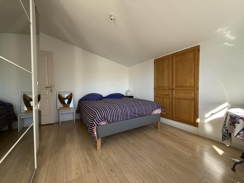 Villa - 280 m² - 8 pièces