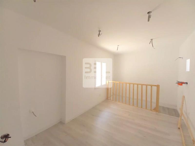 Appartement - 98 m² - 2 pièces