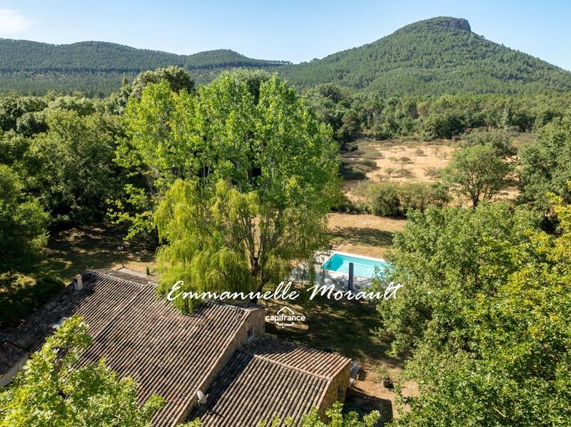 Maison - 184 m² - 7 pièces