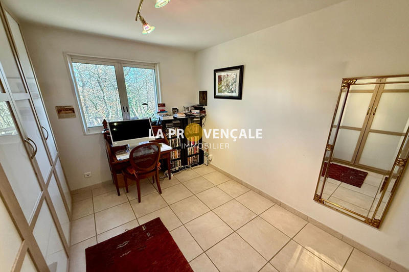 Maison - 143 m² - 5 pièces