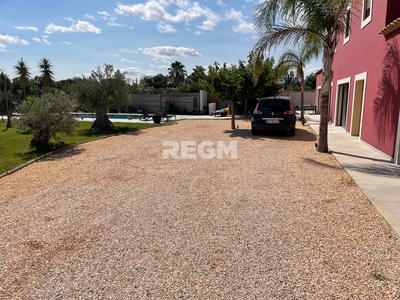 Mas - 260 m² - 6 pièces