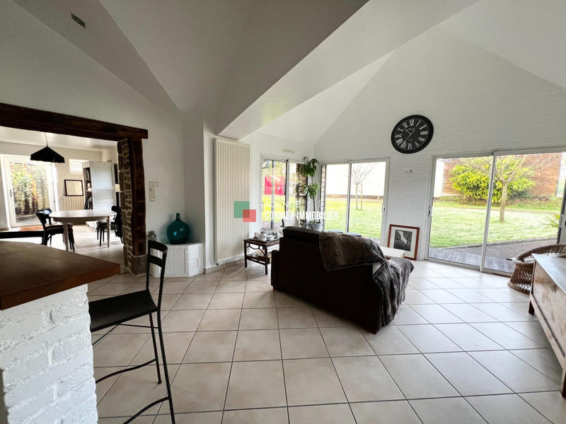 Maison - 181 m² - 6 pièces