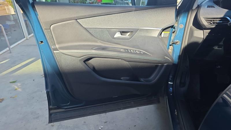 Peugeot 3008 1.5 BlueHDi 130 Eat8 Allure Pack