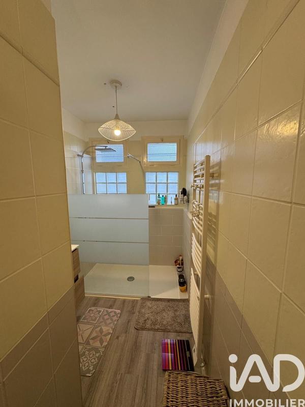 Maison - 175 m² - 8 pièces