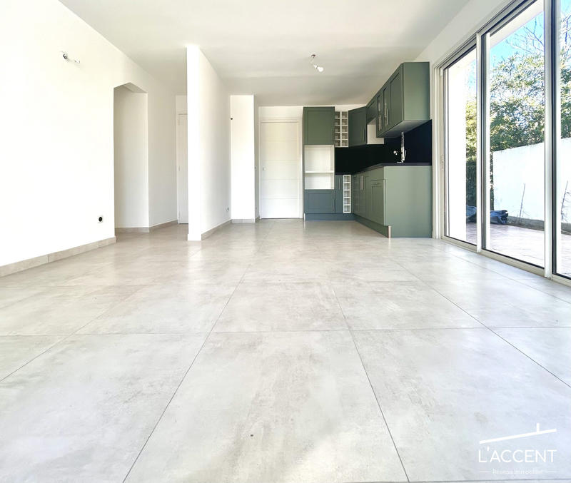 Maison - 191 m² - 6 pièces