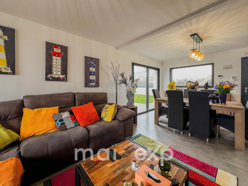 Maison contemporaine - 99 m² - 6 pièces