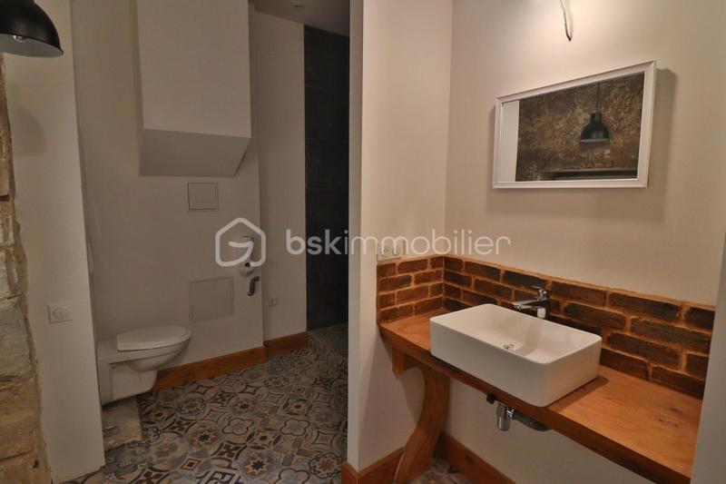 Immeuble - 200 m² - 20 pièces