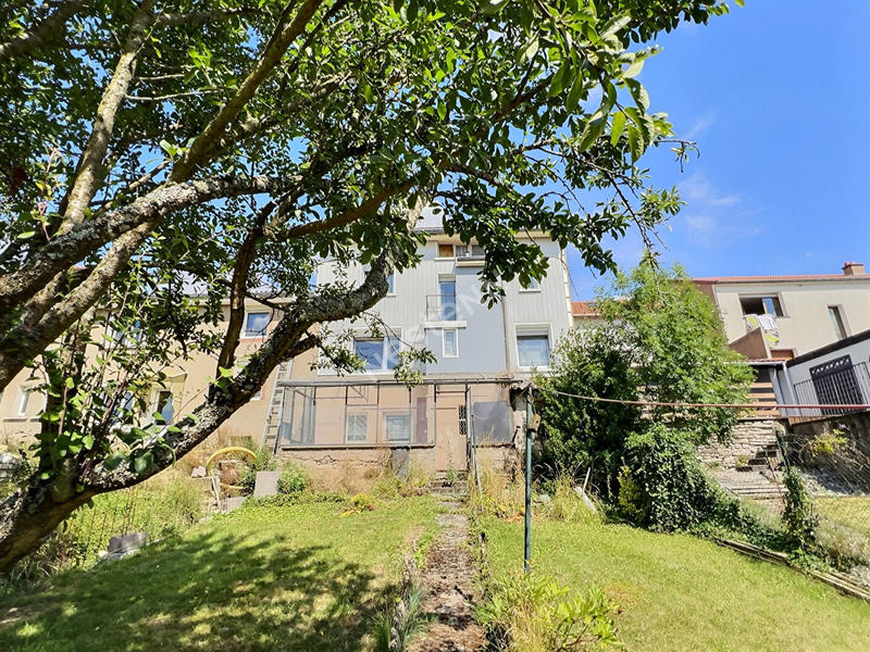 Maison - 151 m² - 6 pièces