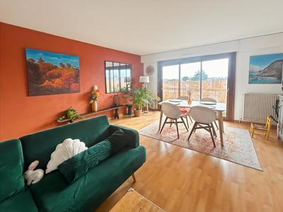 Appartement - 84 m² - 4 pièces