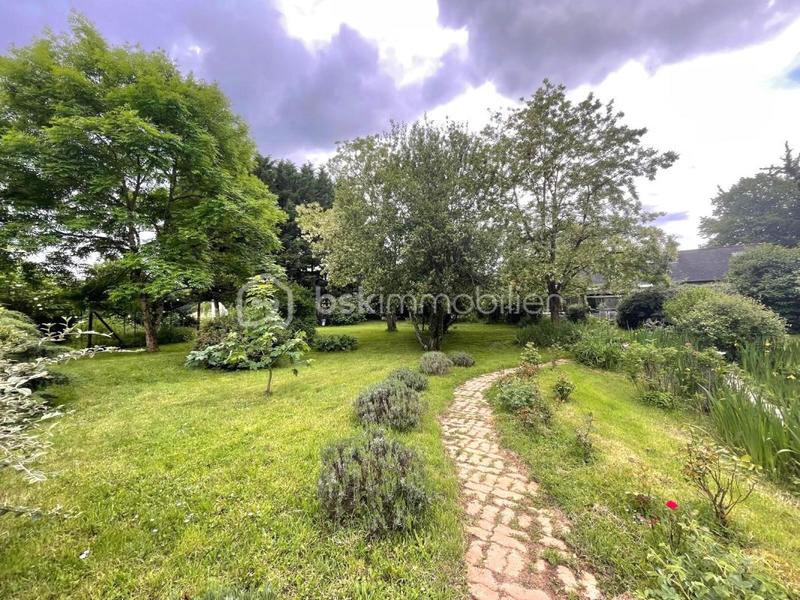 Maison traditionnelle - 164 m² - 7 pièces