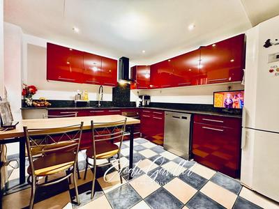 Maison - 112 m² - 4 pièces