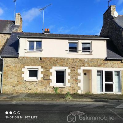 Maison de village - 90 m² - 6 pièces