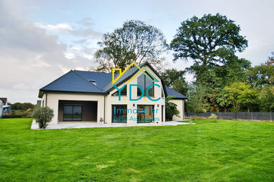 Maison contemporaine - 232 m² - 7 pièces