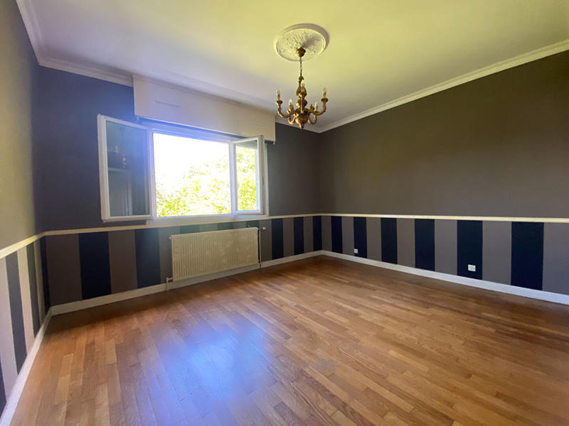 Maison - 143 m² - 5 pièces