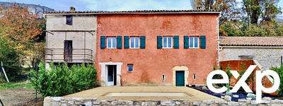 Maison traditionnelle - 99 m² - 4 pièces