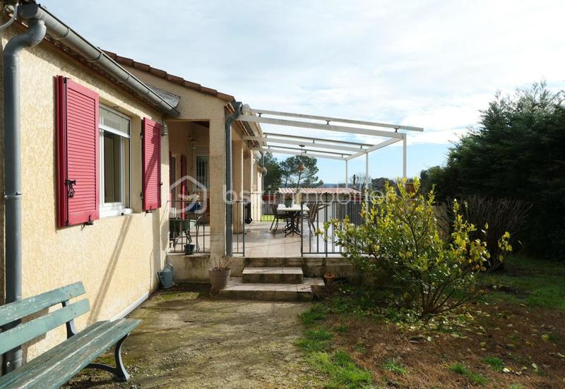 Maison traditionnelle - 107 m² - 5 pièces