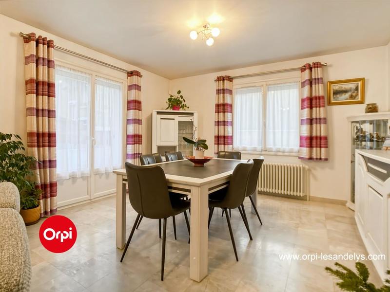 Maison - 150 m² - 7 pièces