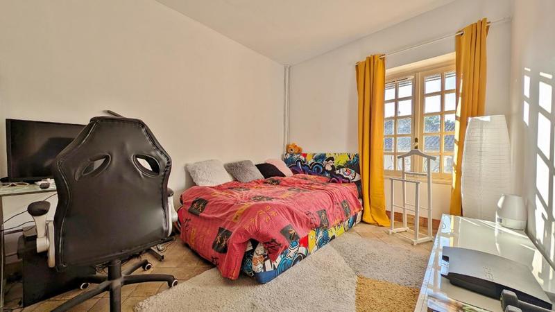 Maison - 252 m² - 8 pièces