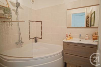 Appartement - 76 m² - 3 pièces