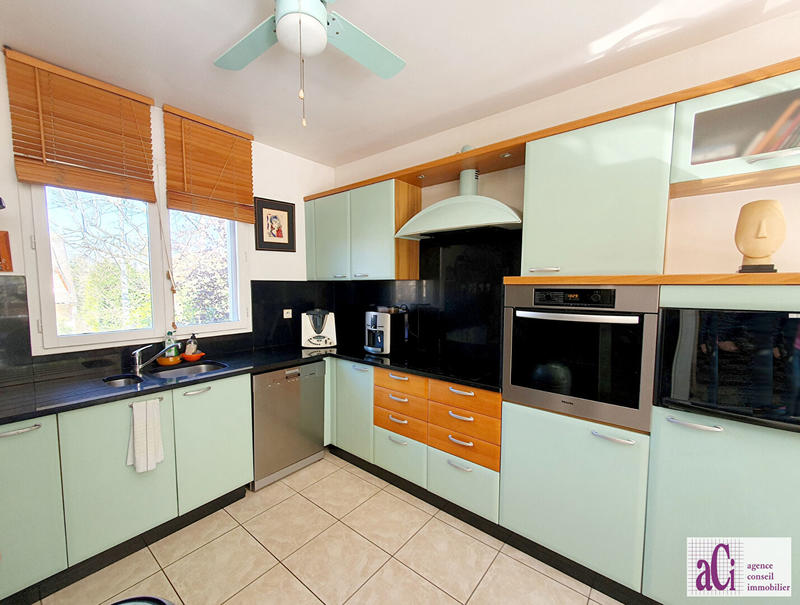 Maison - 121 m² - 6 pièces