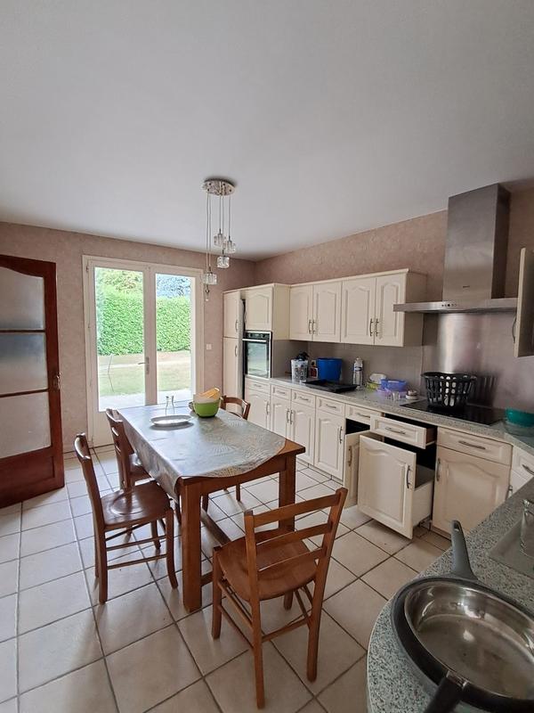 Maison - 175 m² - 8 pièces