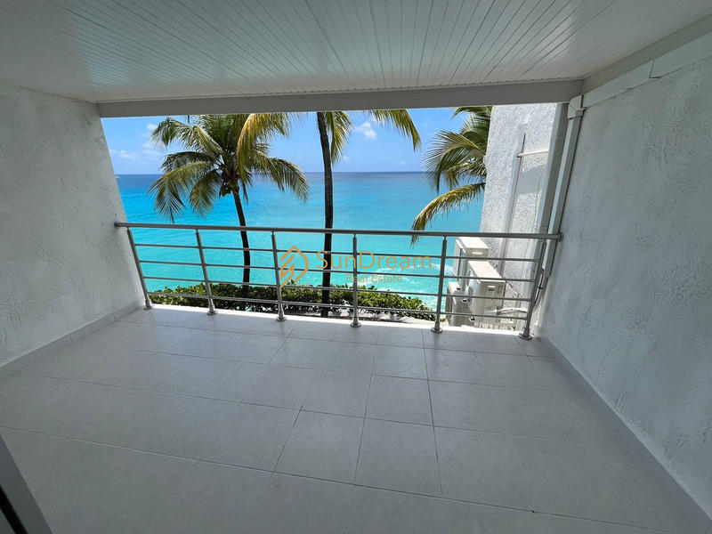 Appartement - 180 m² - 3 pièces