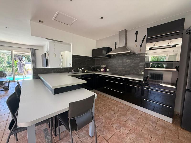 Maison - 135 m² - 6 pièces