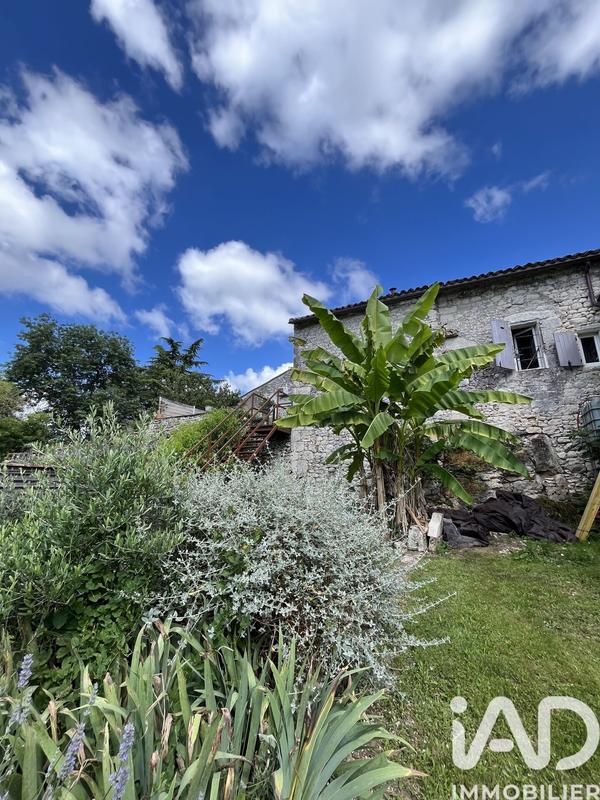 Maison de village - 80 m² - 4 pièces