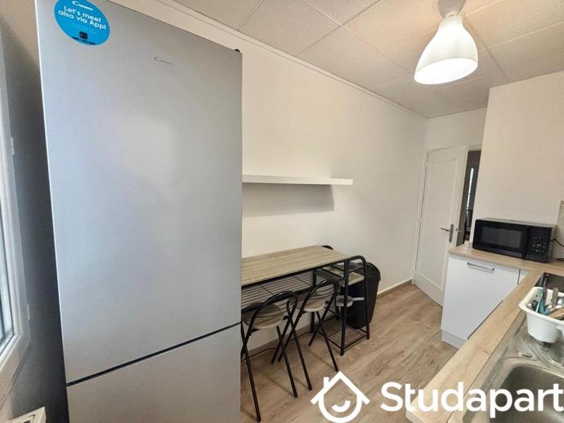 Chambre - 10 m² - 1 pièce