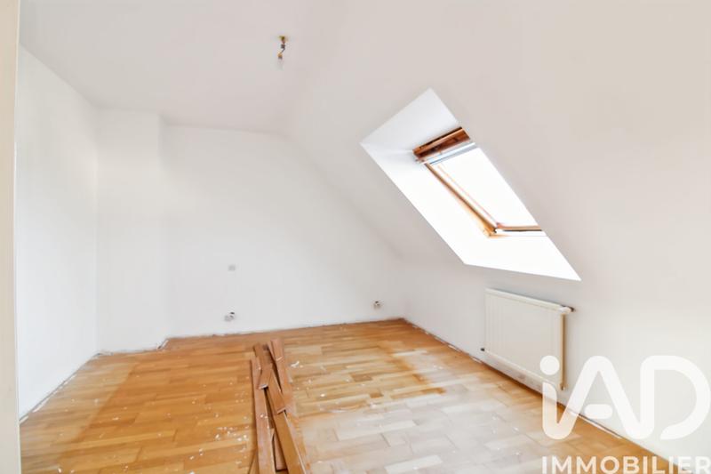 Maison - 94 m² - 4 pièces