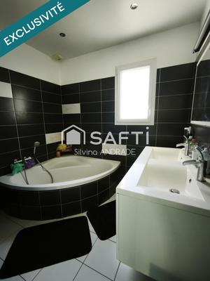 Maison - 90 m² - 4 pièces