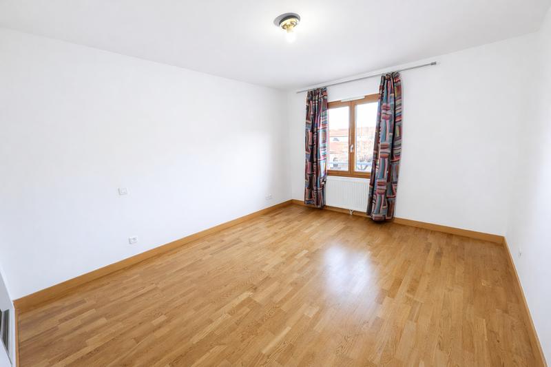 Appartement - 120 m² - 4 pièces