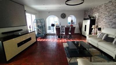 Villa - 95 m² - 5 pièces