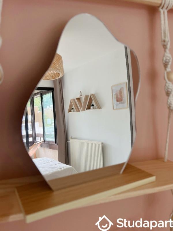 Chambre - 9 m² - 1 pièce