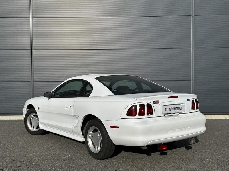 Ford Mustang 1996 3.8l V6 150ch Made in Usa