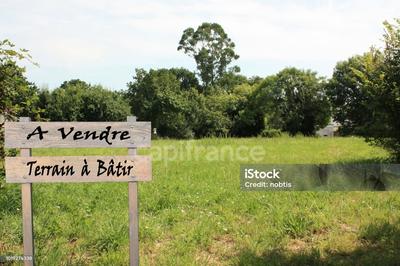 Terrain constructible - 302 m²