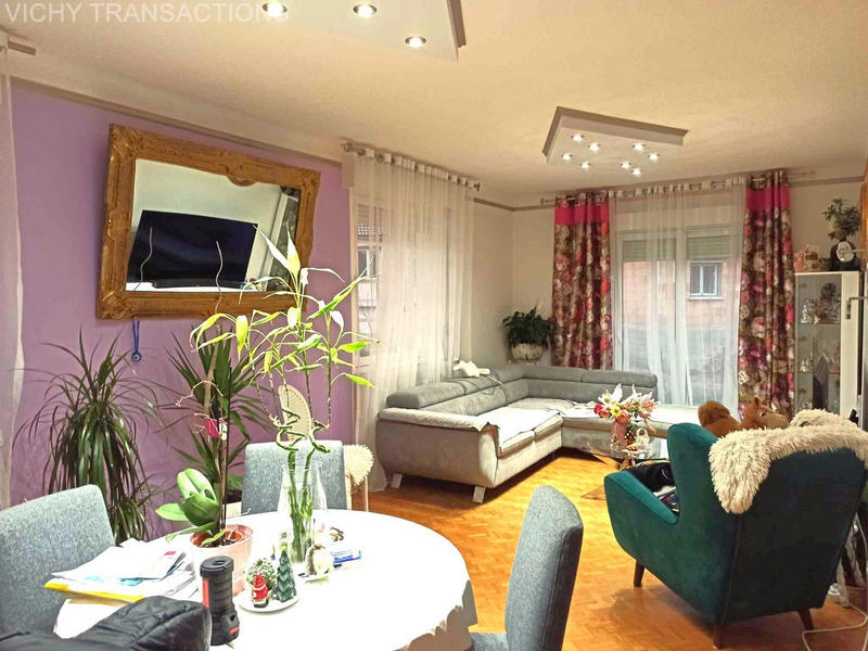 Maison - 156 m² - 6 pièces