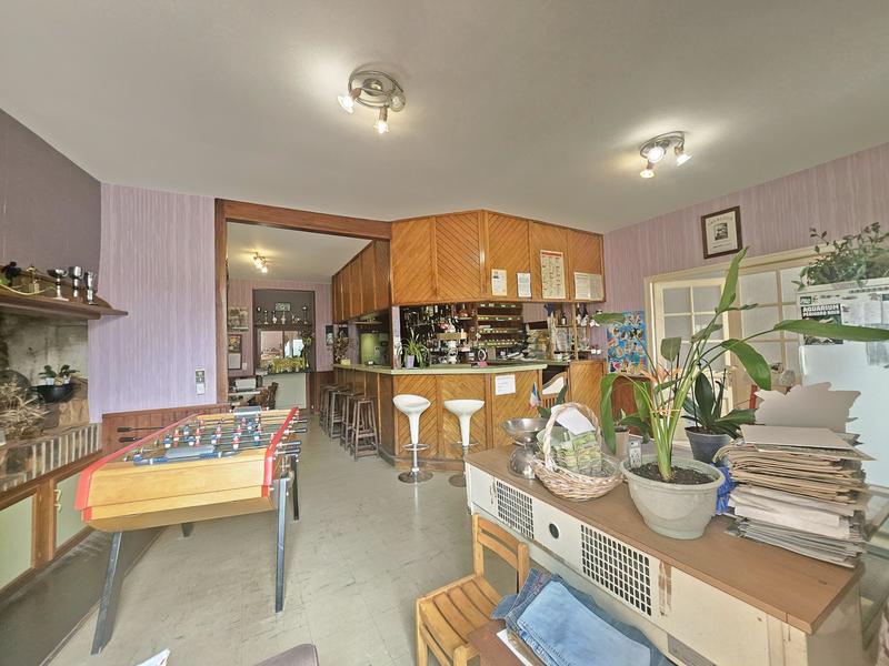 Maison - 241 m² - 6 pièces