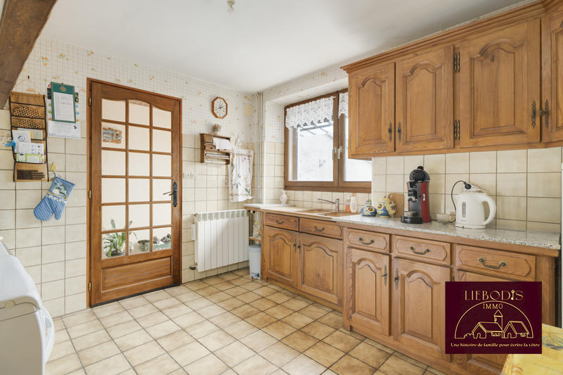 Maison - 185 m² - 8 pièces