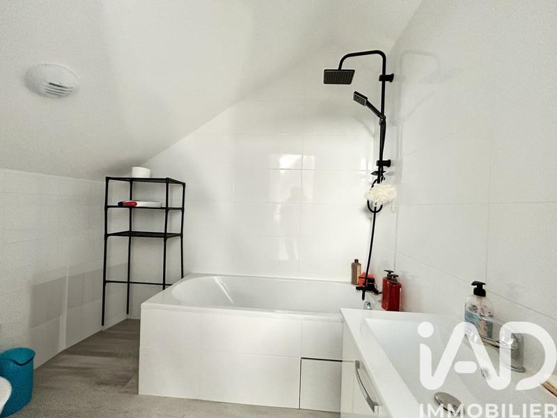 Maison - 190 m² - 3 pièces