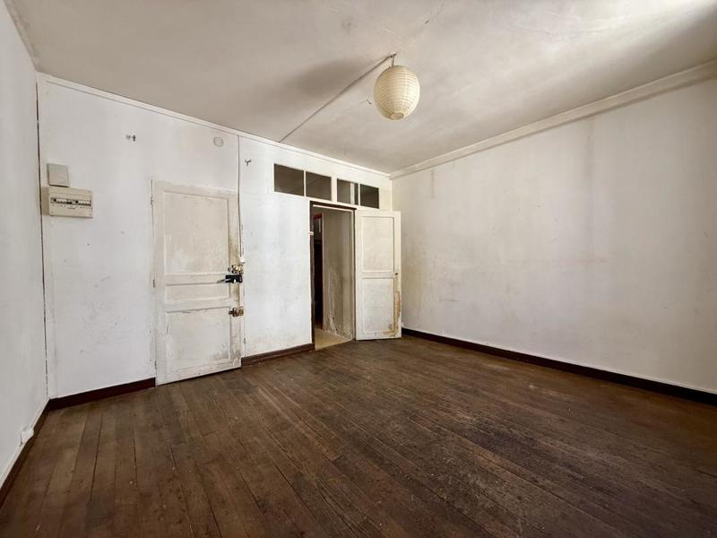 Immeuble - 69 m² - 5 pièces