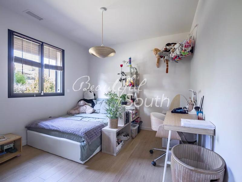 Villa - 180 m² - 4 pièces