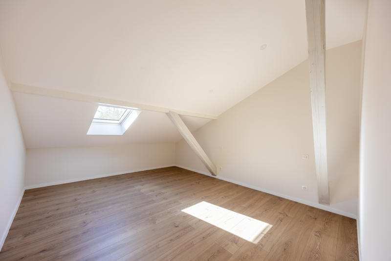 Appartement - 95 m² - 4 pièces