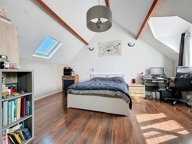 Maison - 160 m² - 8 pièces