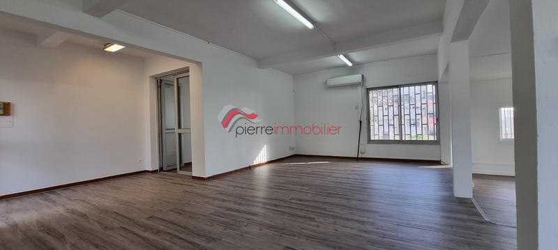 Local commercial - 82 m²