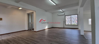 Local commercial - 82 m²