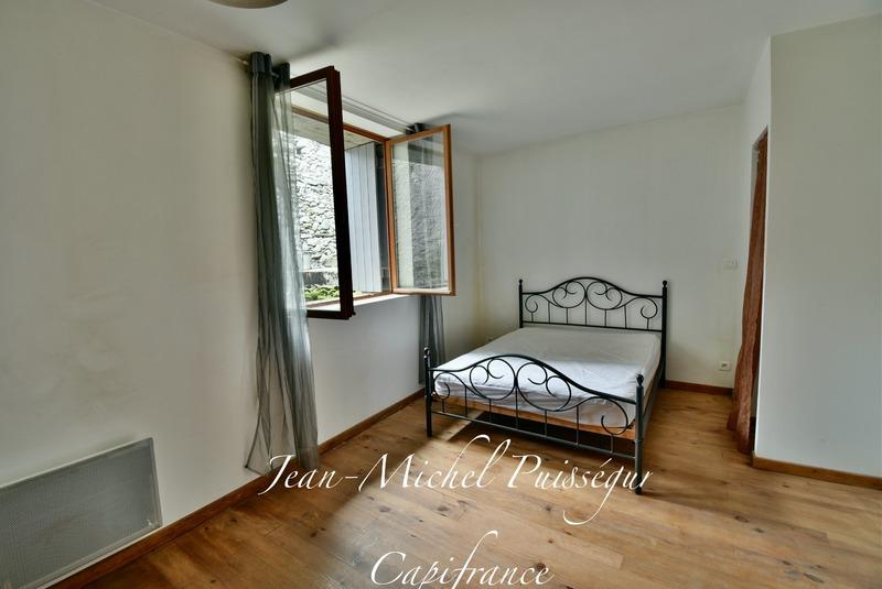 Immeuble - 220 m² - 10 pièces