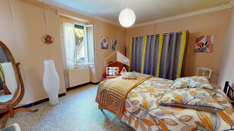 Maison - 143 m² - 7 pièces