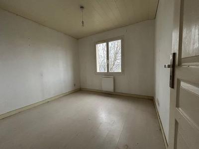 Maison - 90 m² - 3 pièces