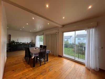 Maison - 158 m² - 5 pièces